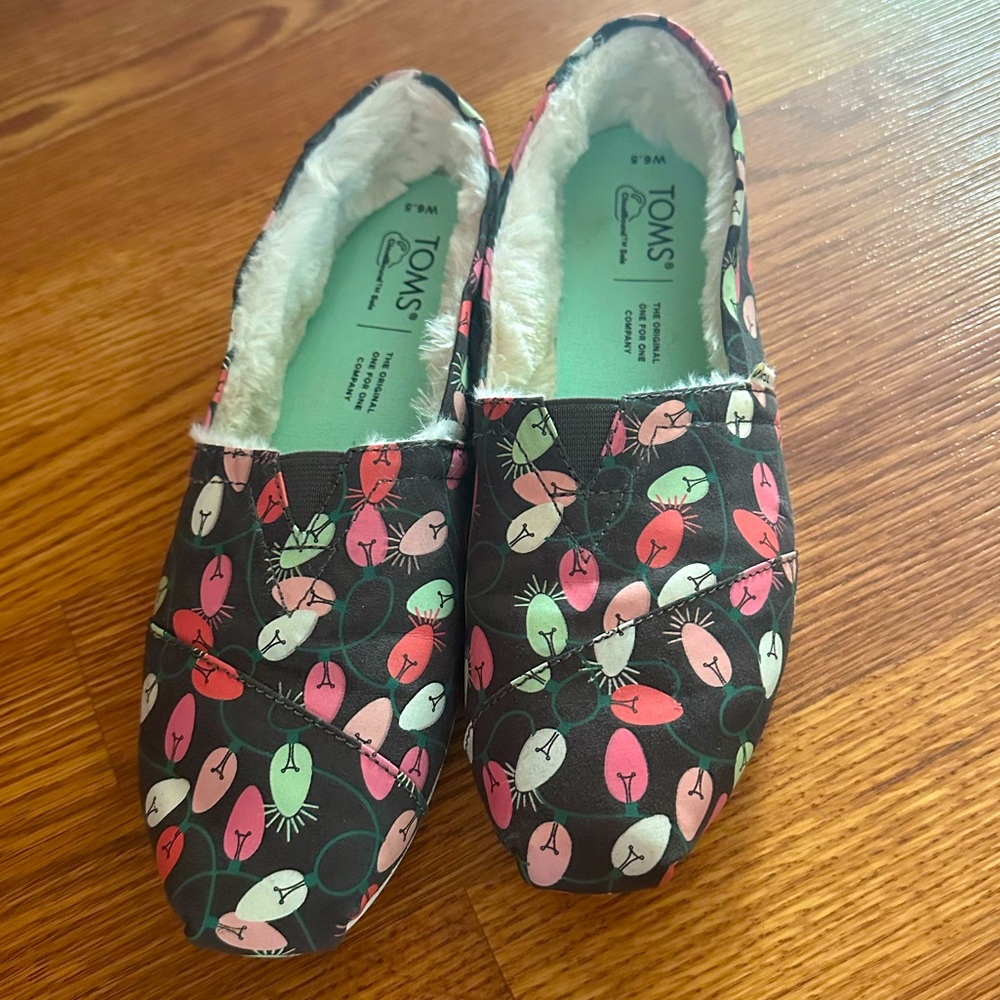 Toms Christmas Slip ons